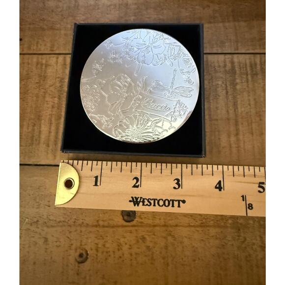 Gucci Flora Compact Mirror Floral Embossed Dragonfly Design with Box Parfume GWP - Picture 5 of 7